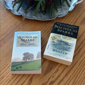 Nicholas Sparks Romance Books - Dear John & Message in a Bottle